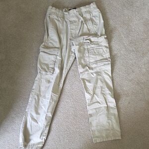 Hollister l Men l Stone l Slim Straight Cargo Pants l Sz: Small